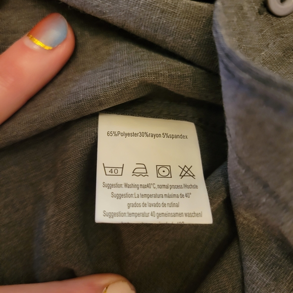 NWT Men's Grey Button Up Shirt - Picture 8 of 8